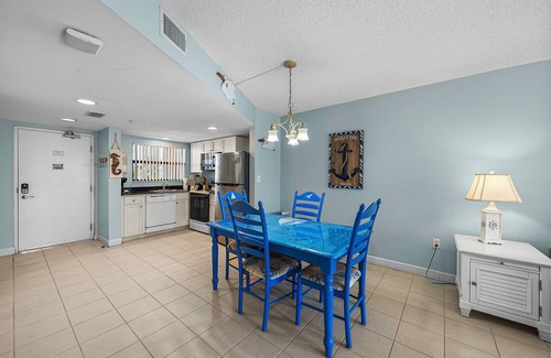 Belle Vista Condo | Gulf View Getaway | Near It All
