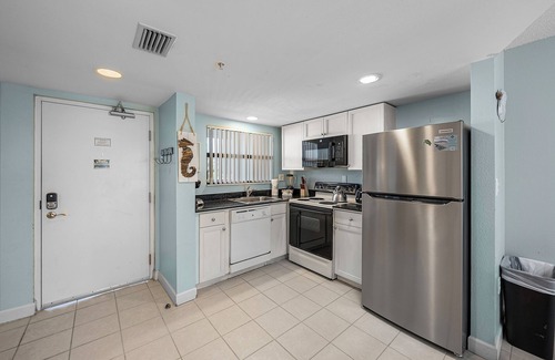 Belle Vista Condo | Gulf View Getaway | Near It All