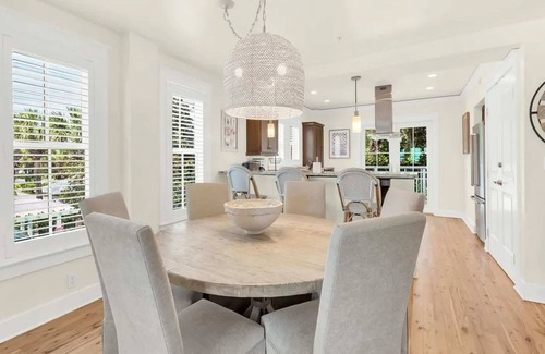 Gulf District Apartment | Gulffront Elegance in WaterColor