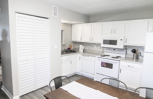 Gulfport Apartment | Gulfport 2 br Apt with pool + High speed Internet
