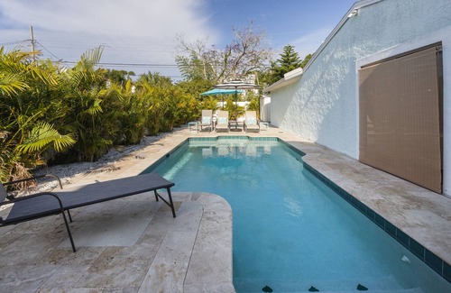 Gulfport House | Gulfport Retreat 5BR Heated Pool