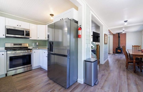 Orland House | Gully Brook Cottage! Lake Access!