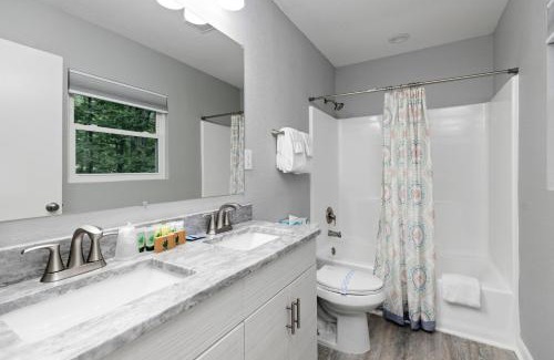 Nellysford House | Gum Tree 5 with Wintergreen Advantage
