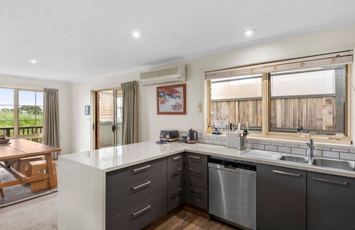 Queenscliff House | Gummy House by the Bay