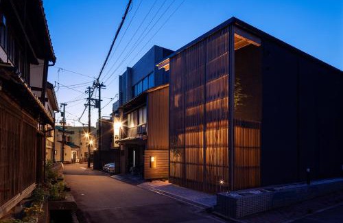 Kanazawa Hotel | Gunjo no Tsuki