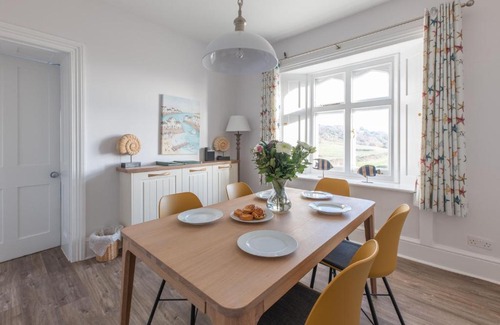 Ventnor House | Gurnard Cottage