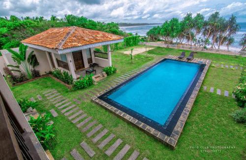Ranna Hotel | Guru Beach Resort