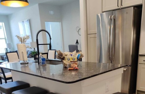 Dallas Apartment | GV202 - 3BD 2.5BA Lluxury Apt in DFW/Grapevine