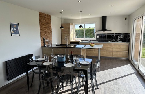 Plouarzel Ski Chalet | GWEL KAER - Comfortable house with pretty sea view