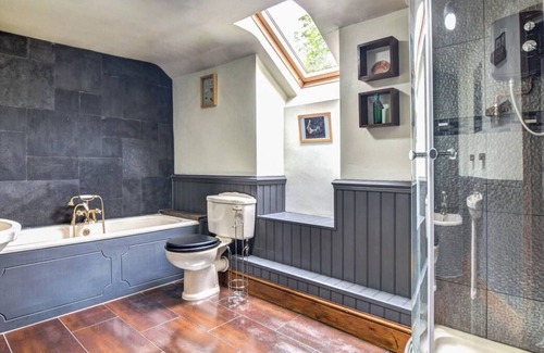 Machynlleth House | Gwel y Bryn in Machynlleth