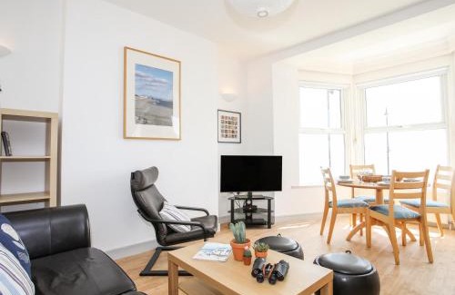 Rhyd-y-clafdy Apartment | Gwel Y Mor