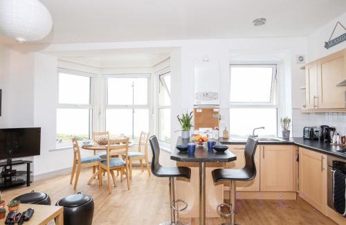 Rhyd-y-clafdy Apartment | Gwel Y Mor