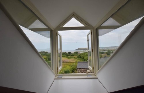 Newport Cottage | GWELFOR, NEWPORT, family friendly in Newport, Pembrokeshire