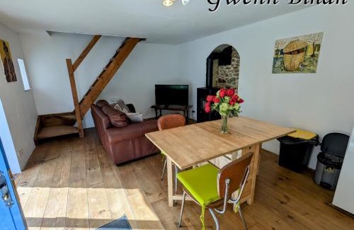 Plouec-du-Trieux House | Gwenn Bihan