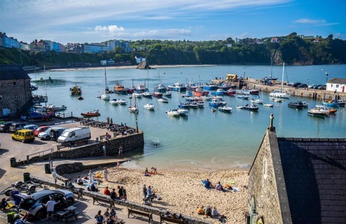Tenby House | Gwynne House - 6 Bed Holiday Home - Tenby Harbour
