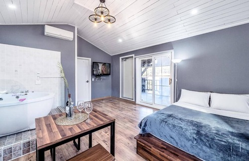 Gyeongju House | Gyeongju Areummaru Pension