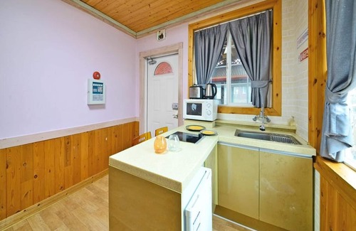 Gyeongju House | Gyeongju Euro Vill Spa Pension
