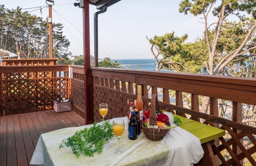 Gyeongju House | Gyeongju Gampo Sonamu Pension