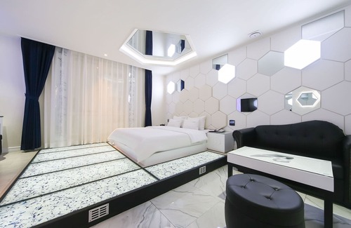 Gyeongju Hotel | Gyeongju K Myeongpum Hotel