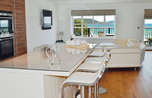 Maenporth Cottage | Gylly Beach View - TOR