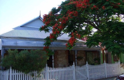 South Fremantle Cottage | Gypsy Cottage in South Fremantle