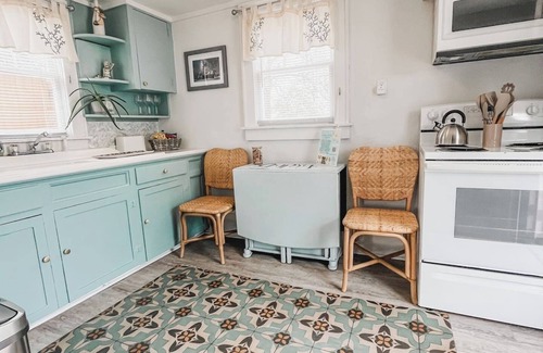 Port St. Joe Apartment | Gypsy Cottage | Scallop Season|Downtown