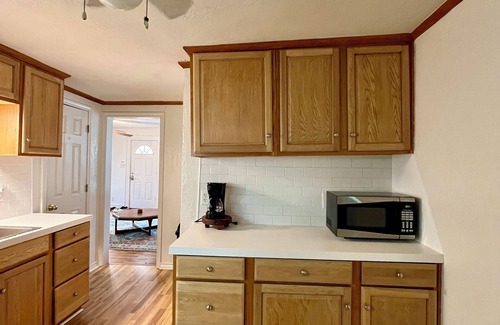 Wichita Falls House | Gypsy Terrace near MSU, hospital, & country club