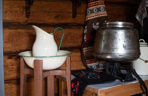 Arjang Ski Chalet | Härbre Cabin