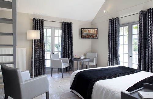 Provins Hotel | Hôtel Aux Vieux Remparts, The Originals Relais