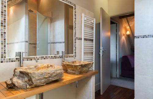 Provins Hotel | Hôtel Aux Vieux Remparts, The Originals Relais