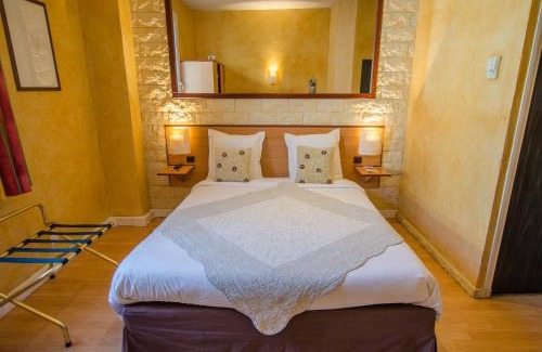 Centre Ville Hotel | Hôtel Bosquet Pau Centre - Self Check In Budget Hotel