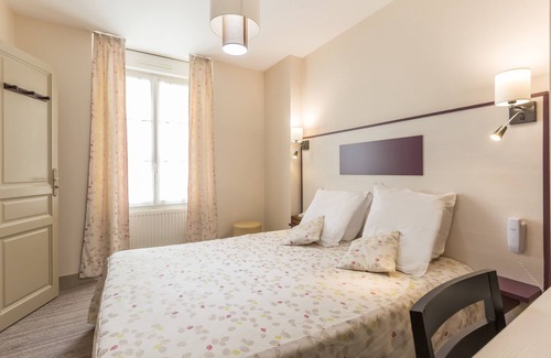 Saint-Calais Hotel | Hôtel d'Angleterre