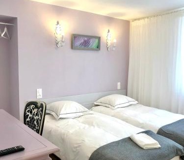 Pierrefontaine-les-Varans Hotel | Hôtel D’Artiste