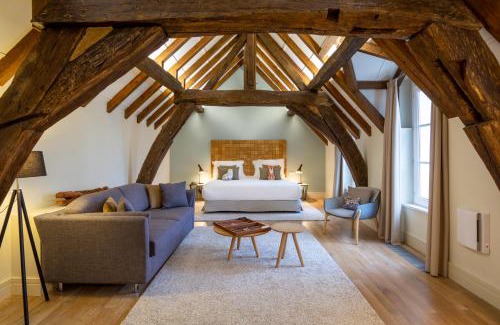 Fontainebleau Hotel | Hôtel de Cavoye