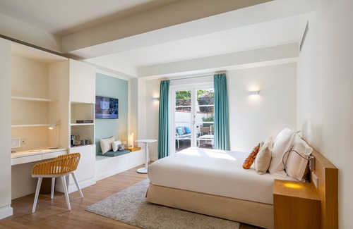 Fontainebleau Hotel | Hôtel de Cavoye