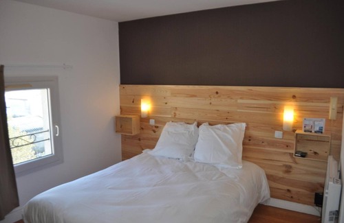 Jonzac Hotel | Hôtel de L'Ecu