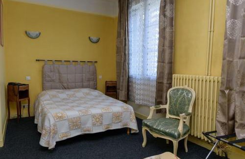 Vitry-le-Francois Hotel | Hôtel de la cloche