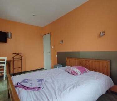 Ambenay Hotel | Hôtel de la Risle