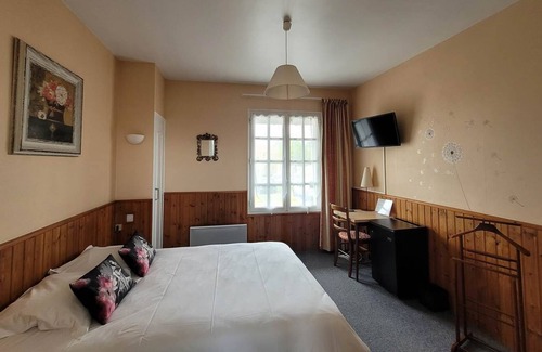 Nuaille Hotel | Hôtel Des Biches