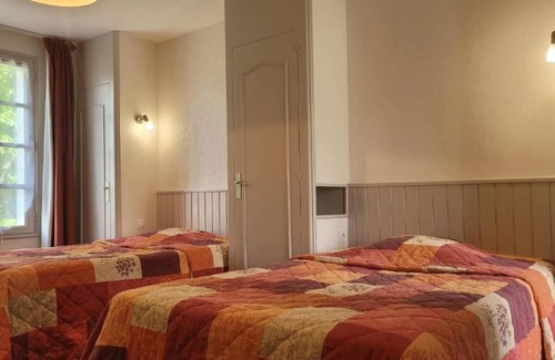 Nuaille Hotel | Hôtel Des Biches