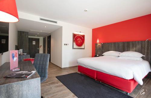 Vonnas Hotel | Hôtel du Bois Blanc Domaine d'Epeyssoles Georges Blanc