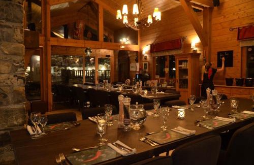 Les Prodains Hotel | Hôtel et Chalet Au Coin Du Feu Chilly Powder