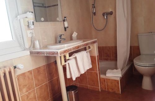 Evian-les-Bains Hotel | Hôtel Evian Express - Terminus