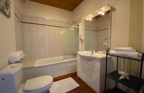 Morlaix Hotel | Hôtel Fontaine, Morlaix