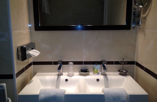 Houdan Hotel | Hôtel HAPY