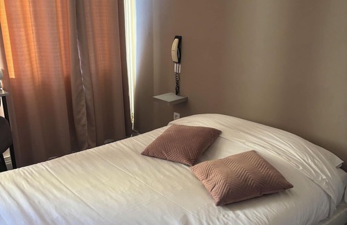 Belleville Hotel | Hôtel l'Ange Couronnée