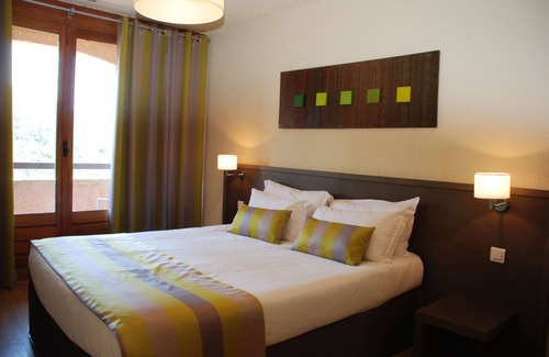 Generargues Hotel | Hôtel La Résidence des 3 Barbus