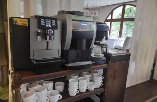 Entraygues-sur-Truyere Hotel | Hôtel La Rivière