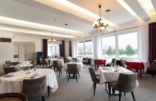 Les Roches-de-Condrieu Hotel | Hôtel Le Bellevue