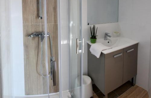 Saint-Georges-de-Didonne Hotel | Hôtel Le Printemps